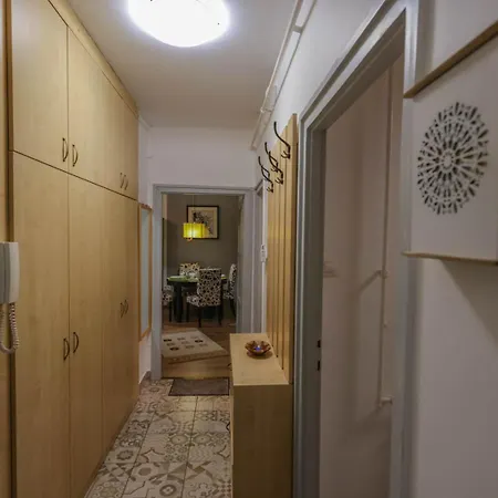 Koezel A Strandhoz Apartament *